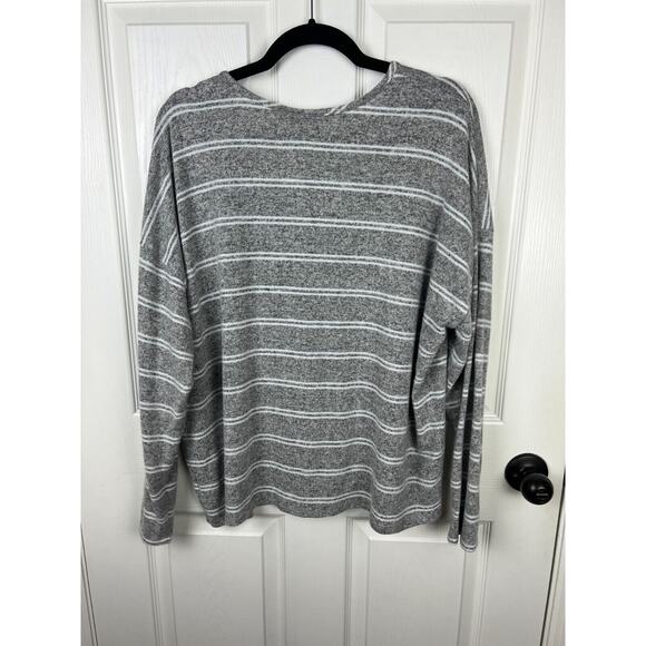 Torrid Super Soft Striped V-Neck Sweater 2X Gray White Pullover Preppy Academia - Picture 10 of 10